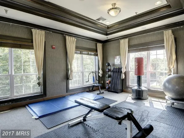 4862 Eisenhower Ave, Alexandria, VA 22304