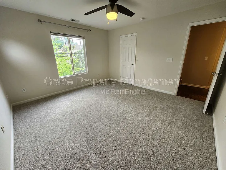 4731 Lucca Dr — Photo 18