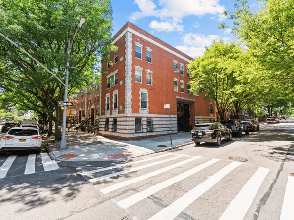 300d West 137th Street image 1 of 21