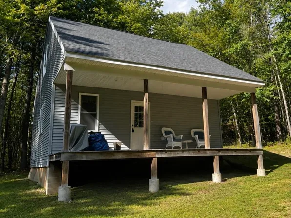 149 Grout Hill Road, Acworth, NH 03601