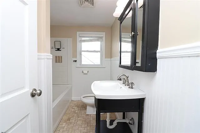 9208 Winchester Ave #1 — Photo 6