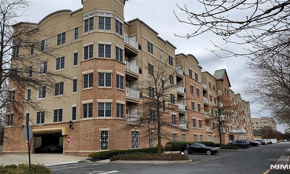 1st image of 2116 Windsor Park Ct #78