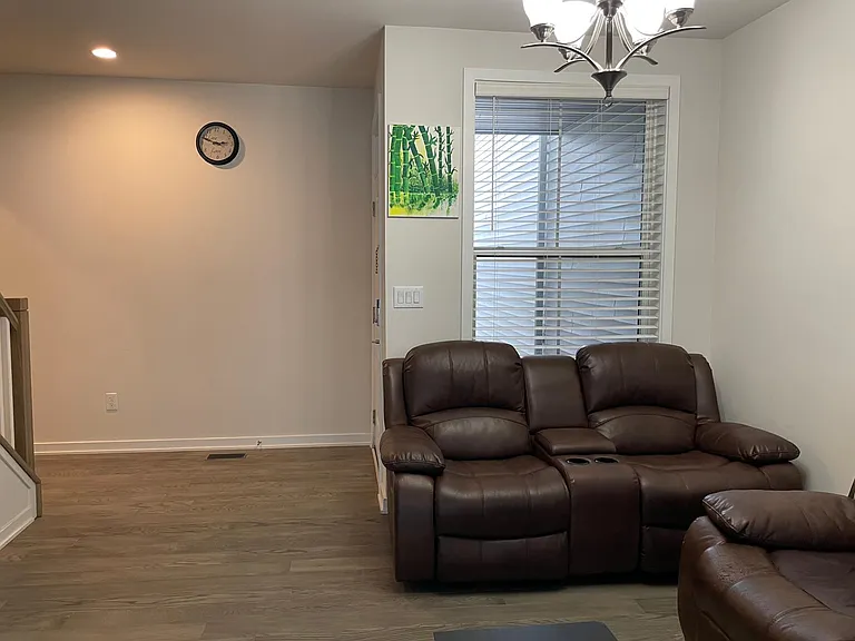 294 Kennedy Dr — Photo 14