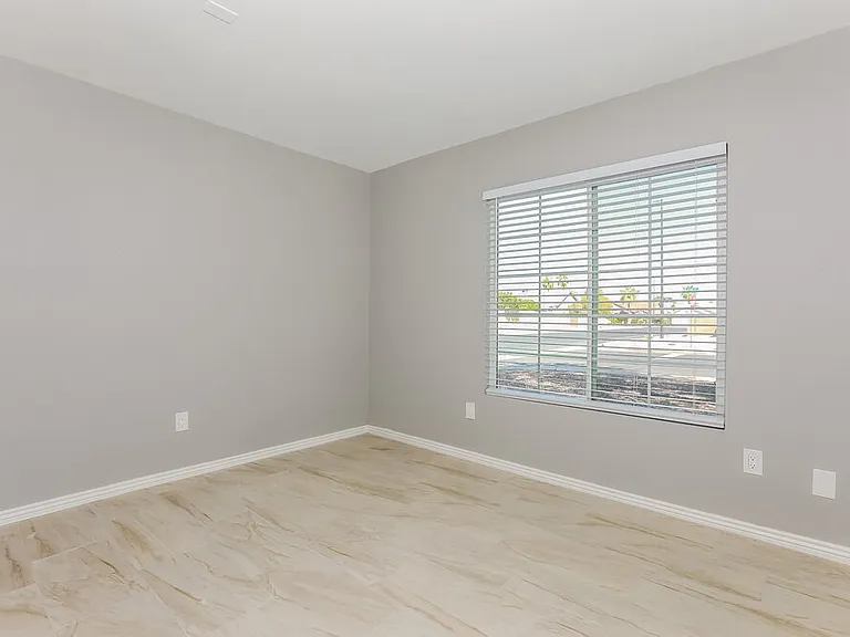4401 E Scott Ave — Photo 14