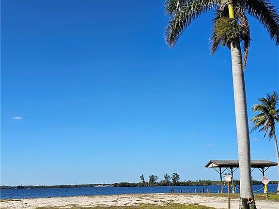 3rd image of 4567 E Riverside DR