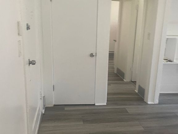 5th image of 1656 W 11th Pl APT 2