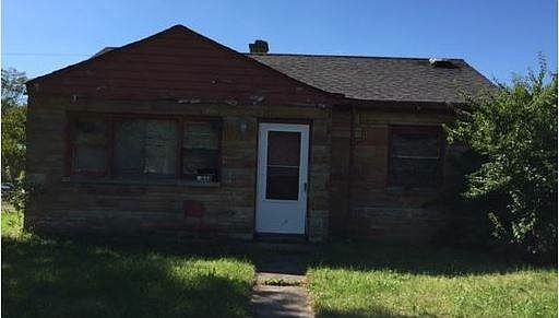 1st image of 2448 N Arlington Ave