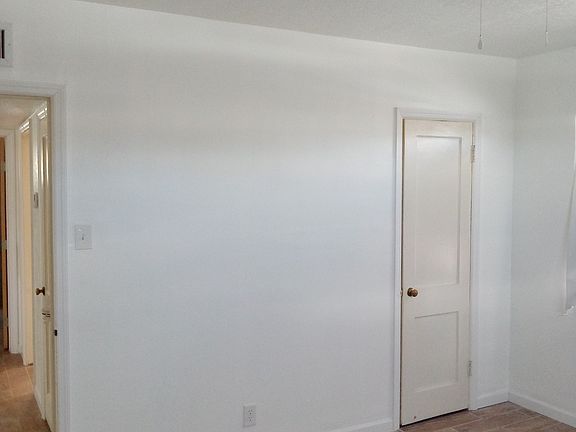 3rd image of 511 Pueblo St