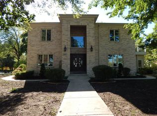 105 W Thacker St, Schaumburg, IL