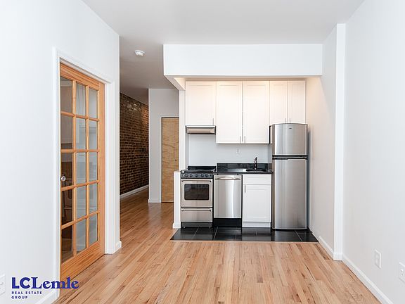 2nd image of 450 E 81st St APT 6