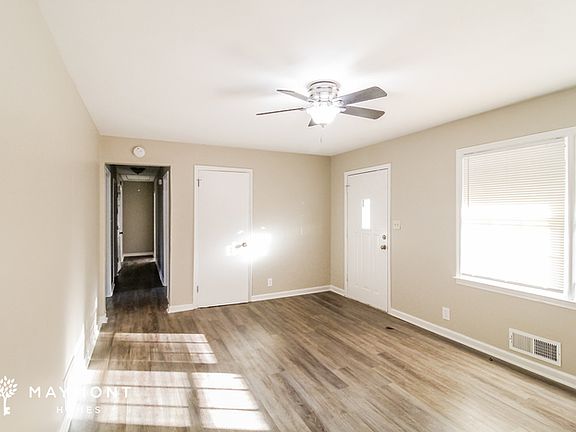 4th image of 3675 Sunny Hill Dr