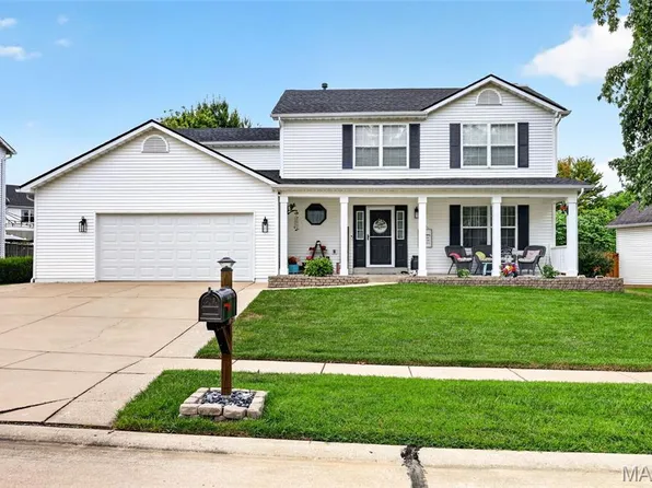 2750 S Red Cedar Parc Dr, Ofallon, MO 63368