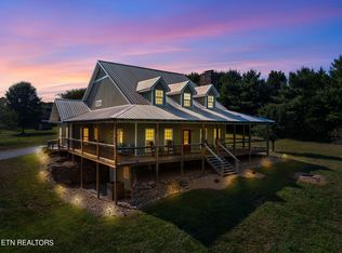 2314 Ellejoy Rd, Walland, TN 37886