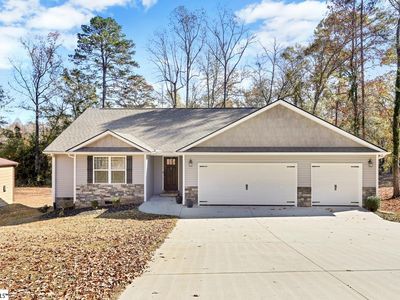 3 S Songbird Ln, Travelers Rest, SC, 29690