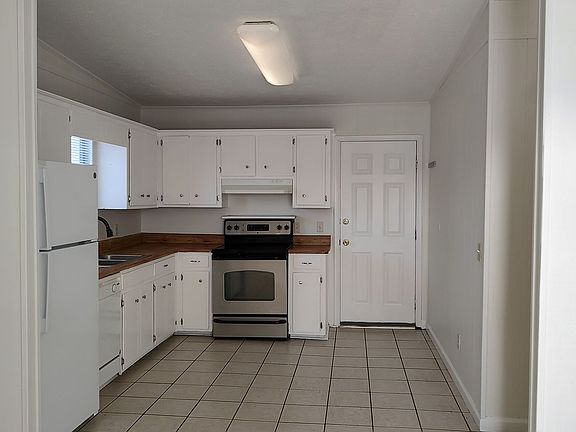 2nd image of 6204 Pinetree Ave #C