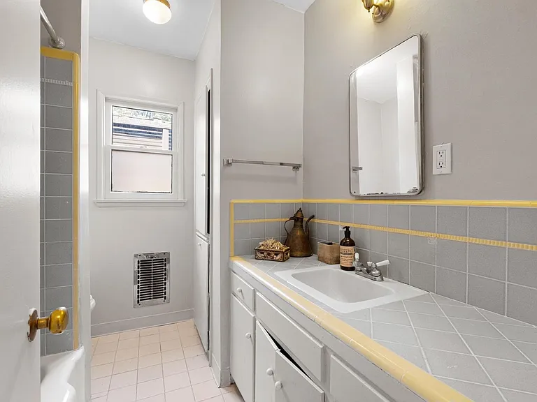 2294 Mountain Oak Dr — Photo 26