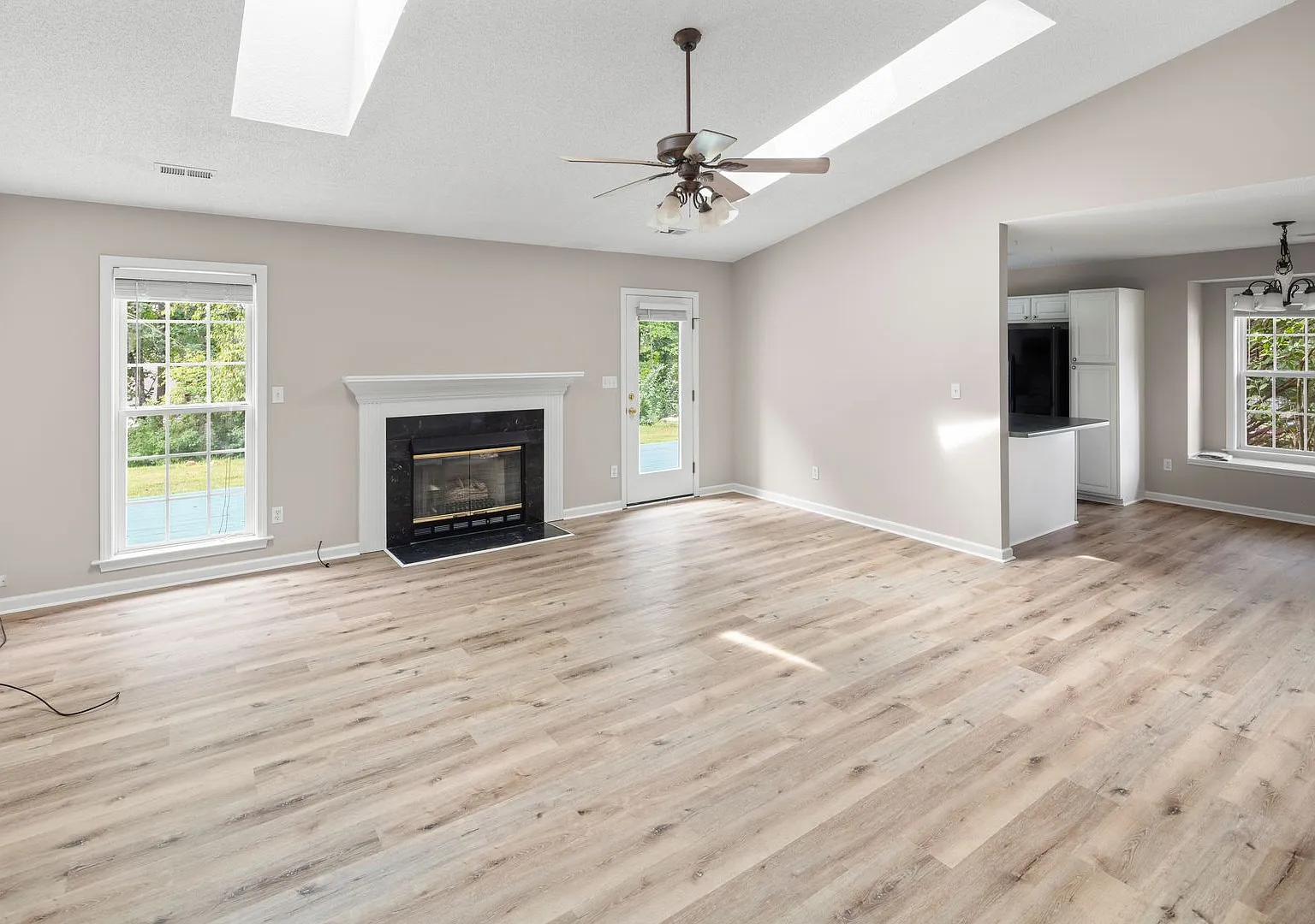 Nice Home in Fletcher - Refreshed with New Floors and Fresh Paint! — Photo 4