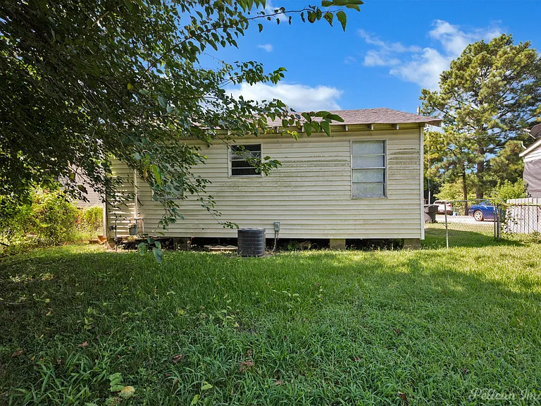 2225 Nattin St — Photo 15