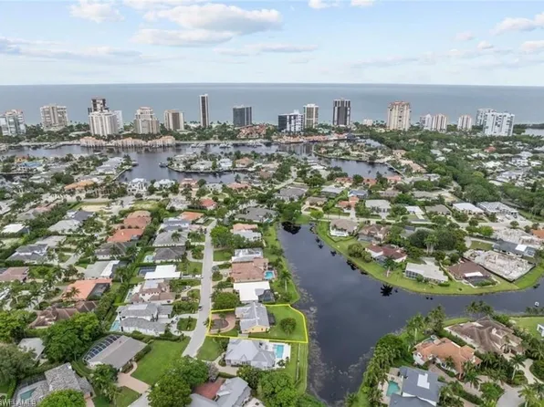 497 Devils LN, NAPLES, FL 34103