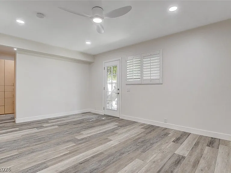 2999 Bel Air Dr — Photo 23