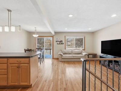 1650 Hickory Hill Dr, Saint Paul, MN, 55122