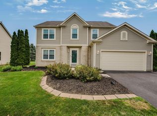 7815 Royal Park Dr, Lewis Center, OH 43035