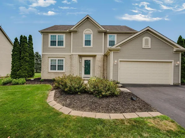 7815 Royal Park Dr, Lewis Center, OH 43035