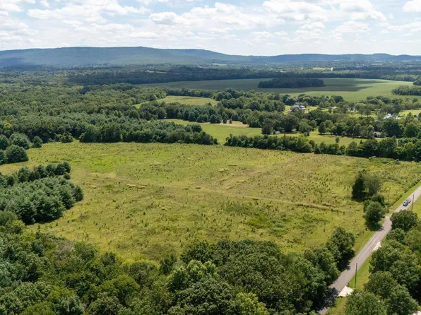 99 Saint Clair Ln, Huntsville, AL 35811