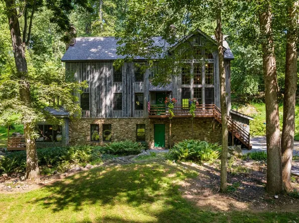 1132 Terrapin Neck Rd, Shepherdstown, WV 25443