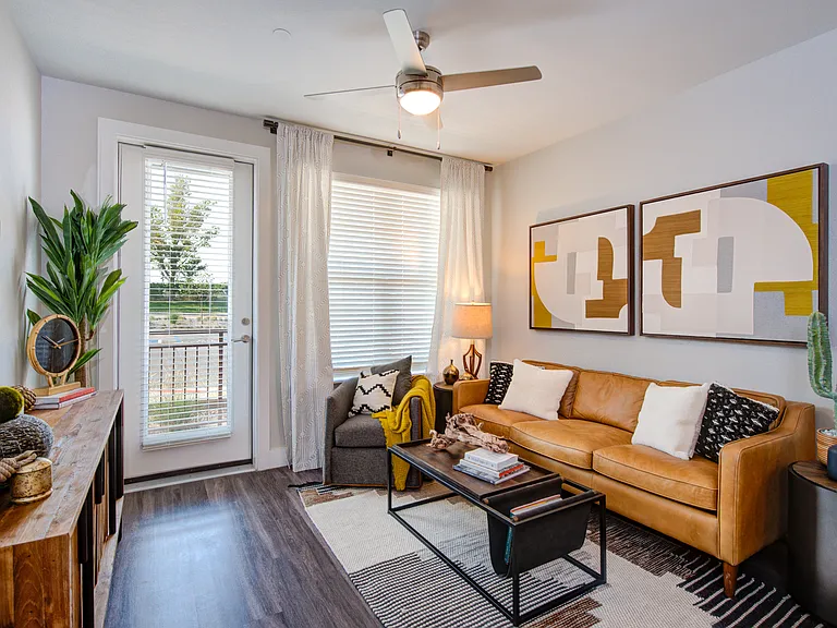 Overture Albuquerque 55+ Active Adult Apartment Homes — Photo 26