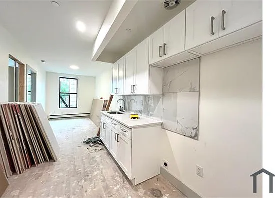 1020 Rutland Rd #1A — Photo 3