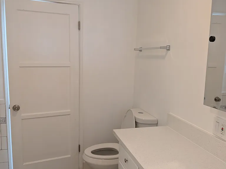 Bathroom 1 in Master