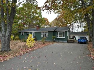 2807 Pinecrest Dr, Coldbrook, NS B4R 1B3