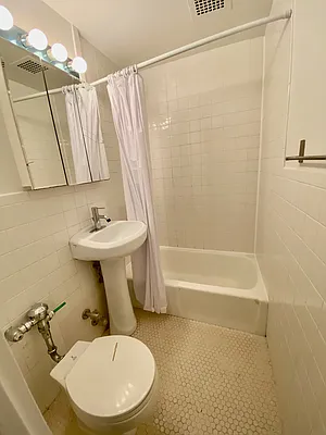 Rented by Douglas Elliman | media 20