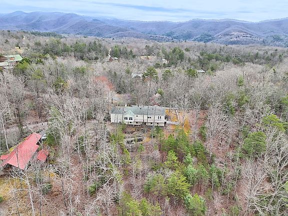 2nd image of 368 Sierra Springs Dr