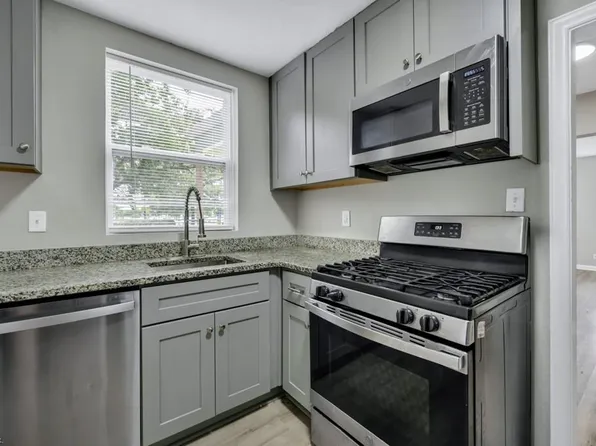 3201 Scott St, Portsmouth, VA 23707
