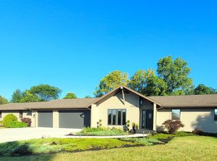 1107 Windward Ct, Fort Wayne, IN 46845