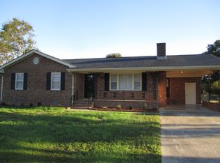 525 W Hooks River Rd, Goldsboro, NC 27530