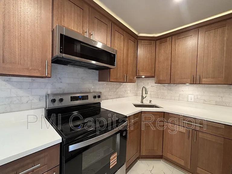 12 Mills Rd — Photo 5