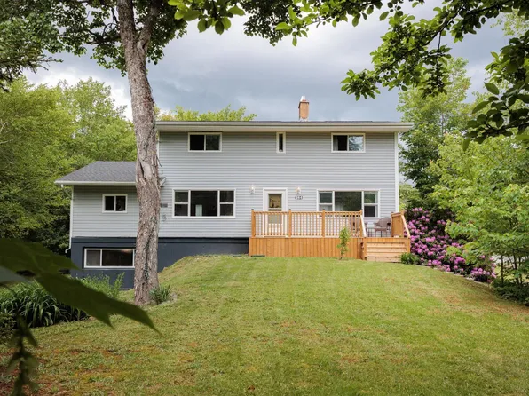 284 Greenhill Rd, West Hants, NS B0N 1Z0