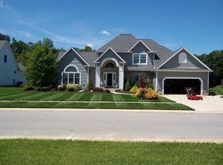 709 Kingfisher Ct, Huron, OH 44839