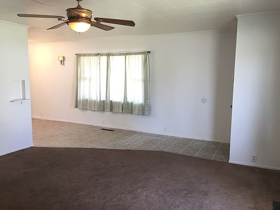 5th image of 219 W Montana Ave