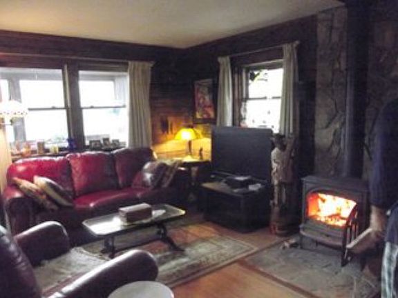 5th image of 372 Buffalo Ln