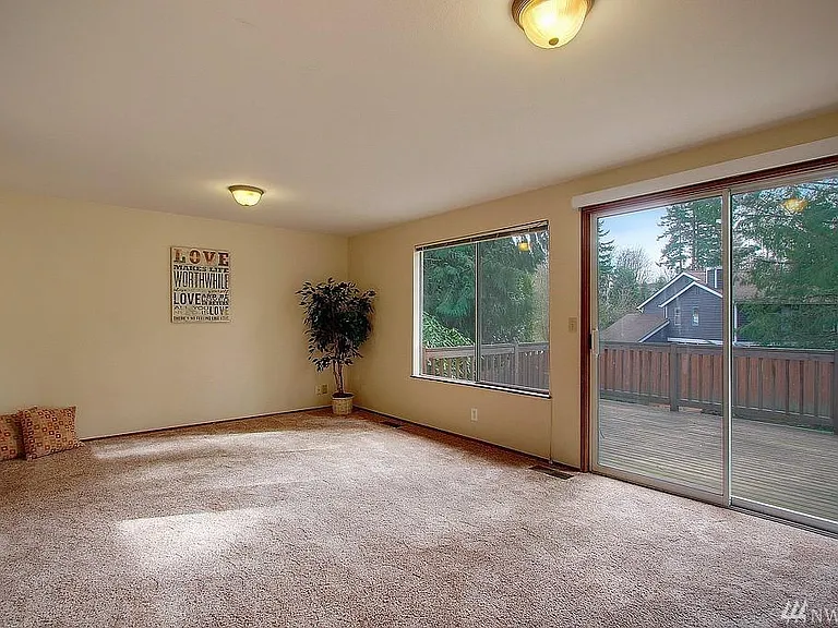 4124 211th Ct NE — Photo 10
