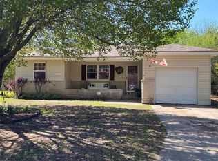 806 Kimberly St, Tecumseh, OK 74873