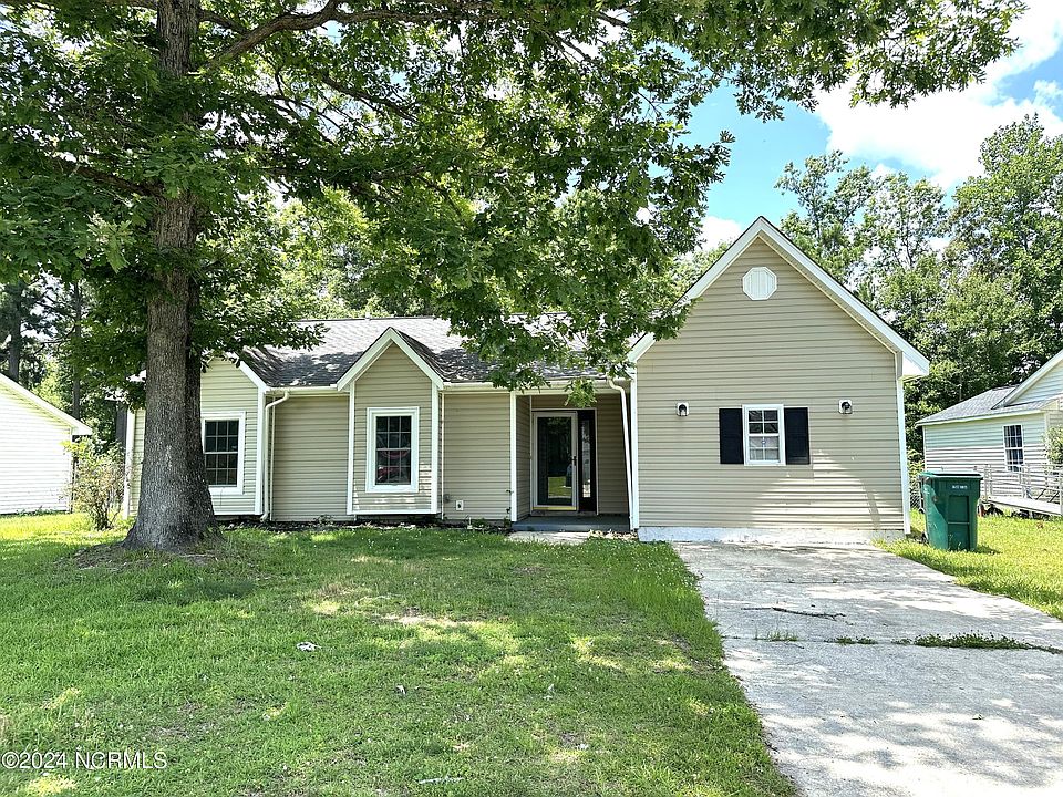 1st image of 124 Broadleaf Drive