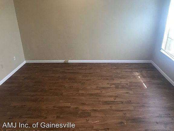 4th image of 2338 NW 64th Pl