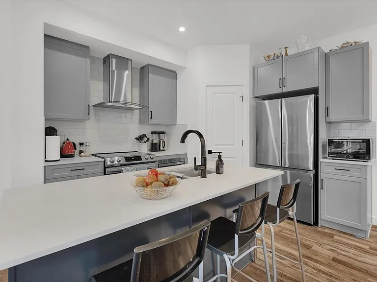 5122 213a St NW #30 — Photo 10