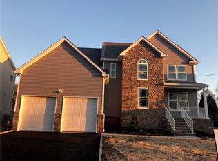 24 Wright St, Iselin, NJ 08830