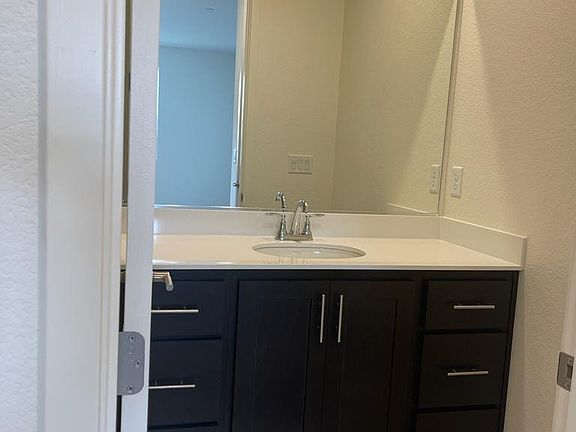 Downstairs full bath